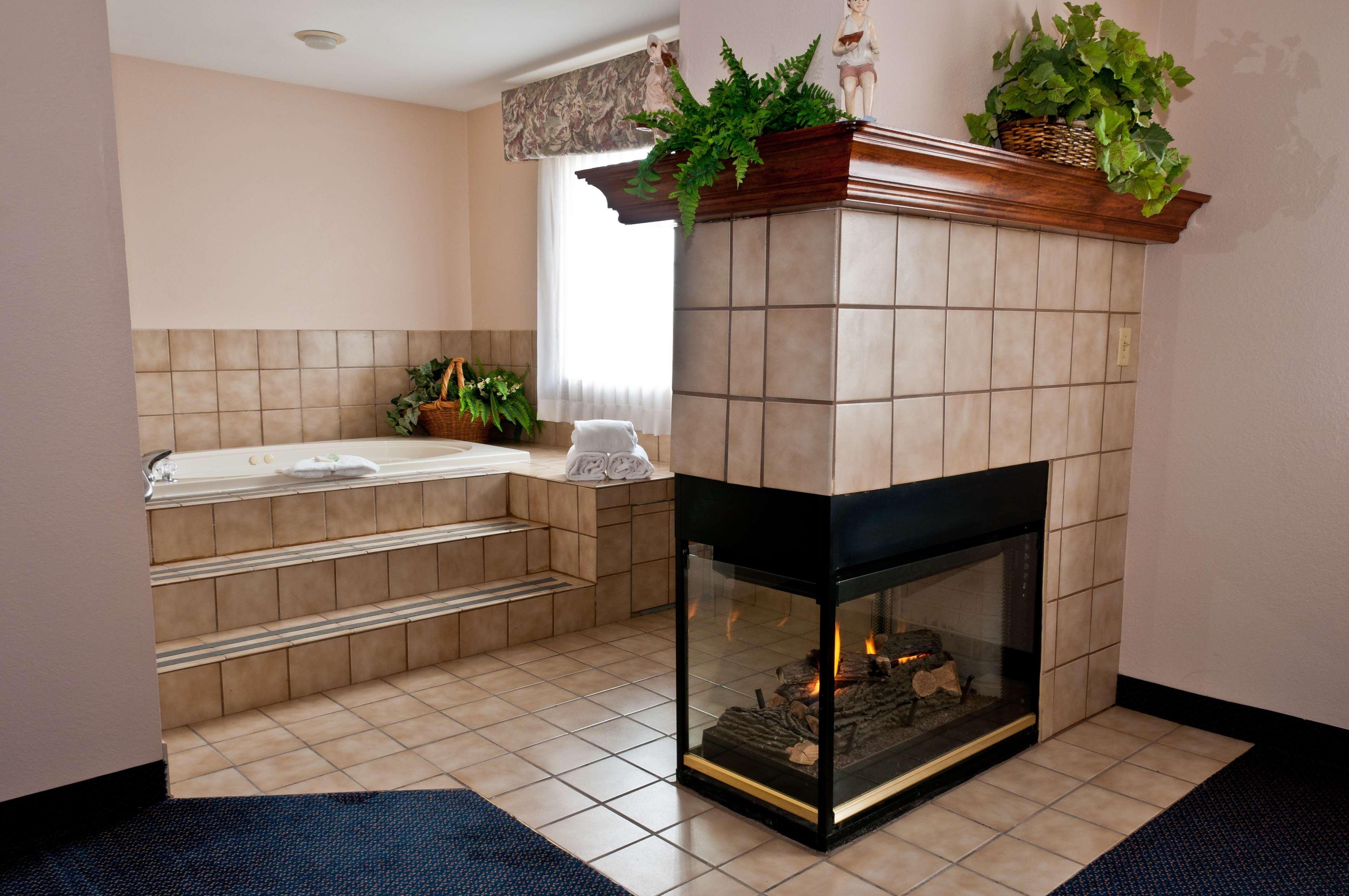 Best Western Plus Brandywine Inn & Suites Monticello Exteriör bild