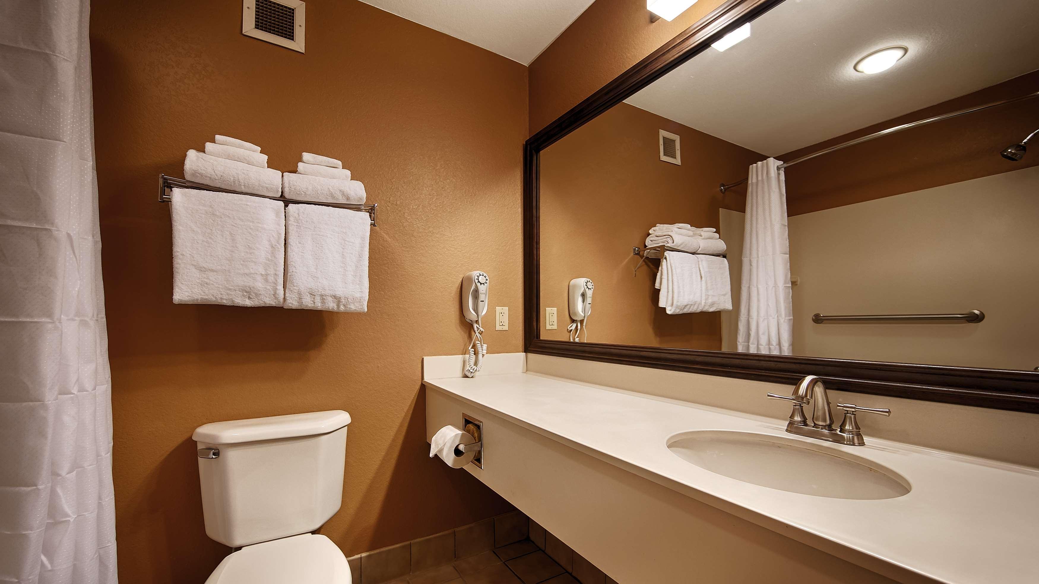 Best Western Plus Brandywine Inn & Suites Monticello Exteriör bild