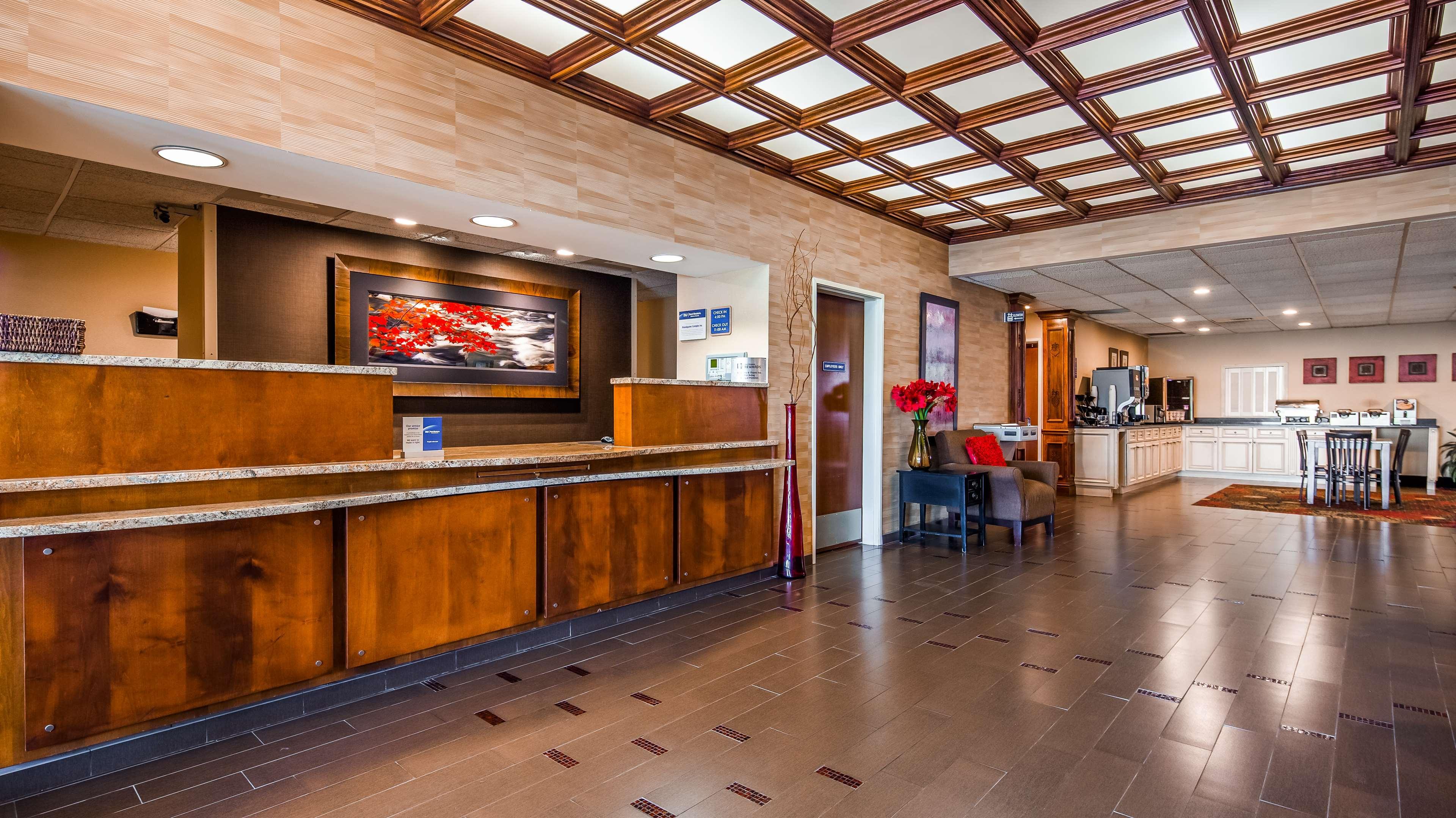 Best Western Plus Brandywine Inn & Suites Monticello Exteriör bild