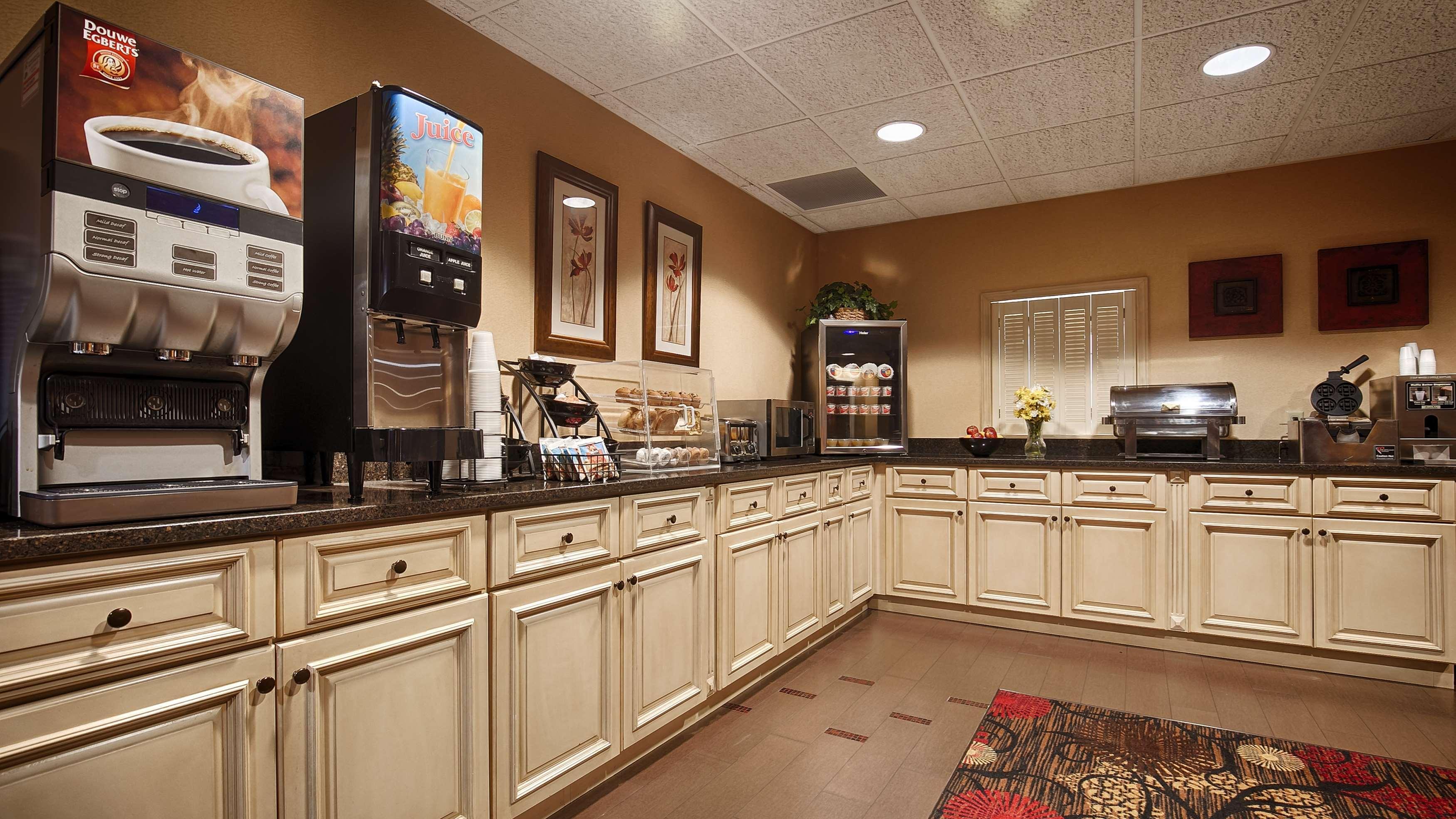 Best Western Plus Brandywine Inn & Suites Monticello Exteriör bild