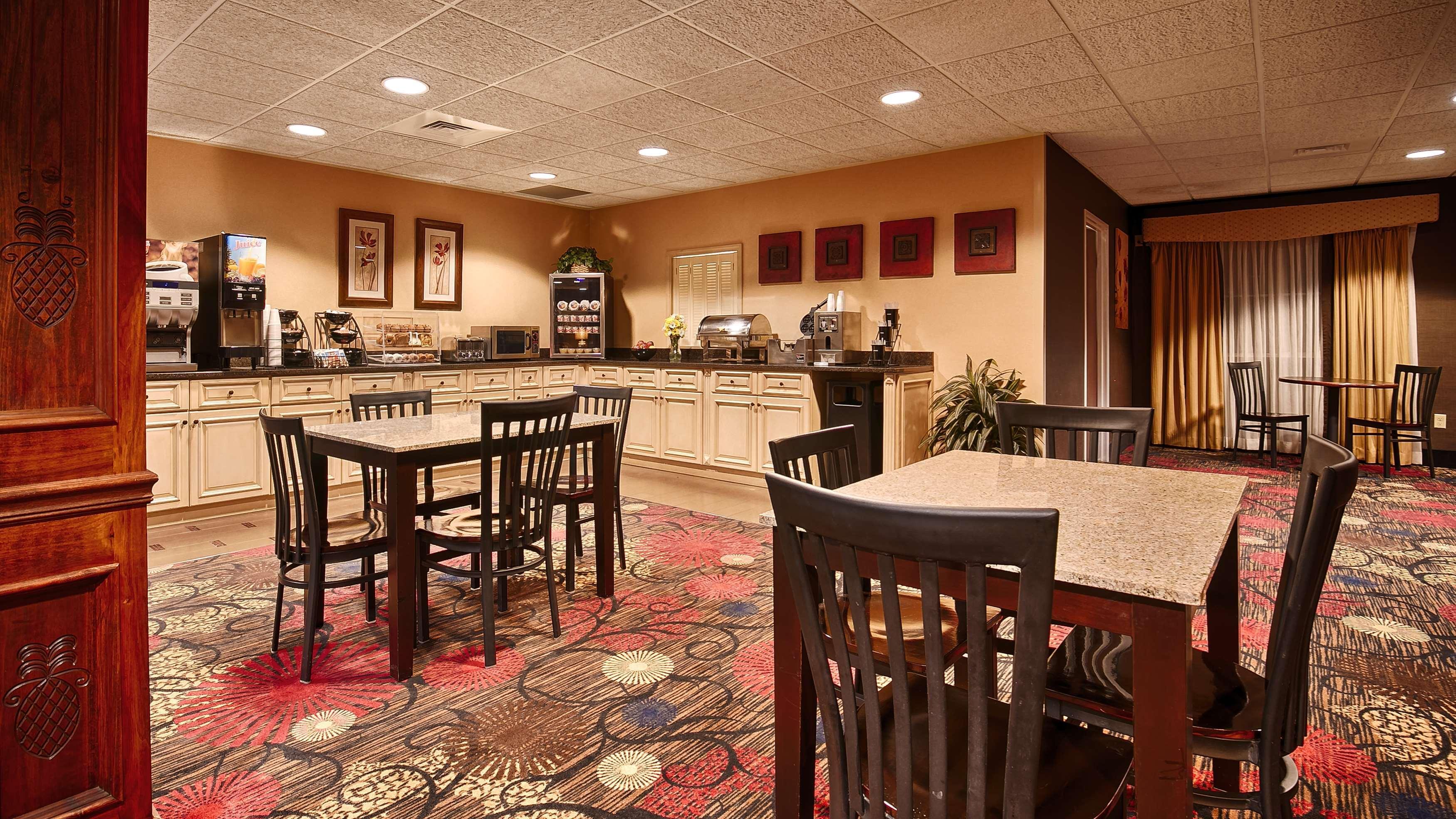 Best Western Plus Brandywine Inn & Suites Monticello Exteriör bild
