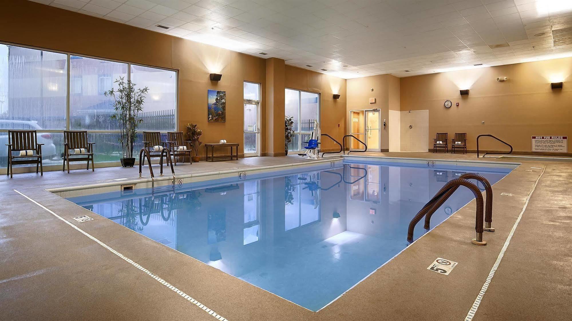 Best Western Plus Brandywine Inn & Suites Monticello Exteriör bild